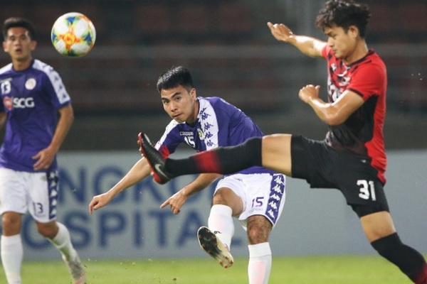 HLV Bangkok: 'Sao trong tai cho CLB Ha Noi huong 11 m de dang the?' hinh anh