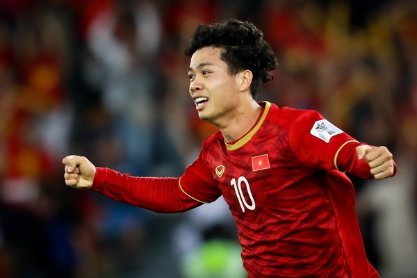 HLV Park Hang-seo du buoi ra mat Cong Phuong vao ngay le tinh nhan hinh anh