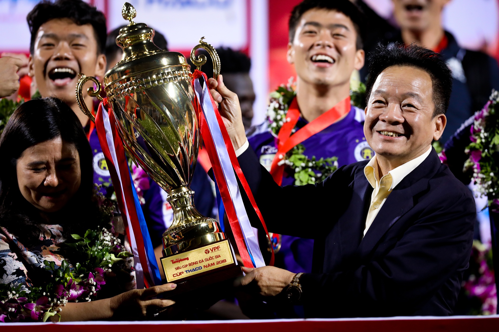 Doi hinh hai giup bau Hien nang cup anh 13