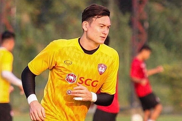 Van Lam nhan uu dai dac biet tu CLB Muangthong hinh anh