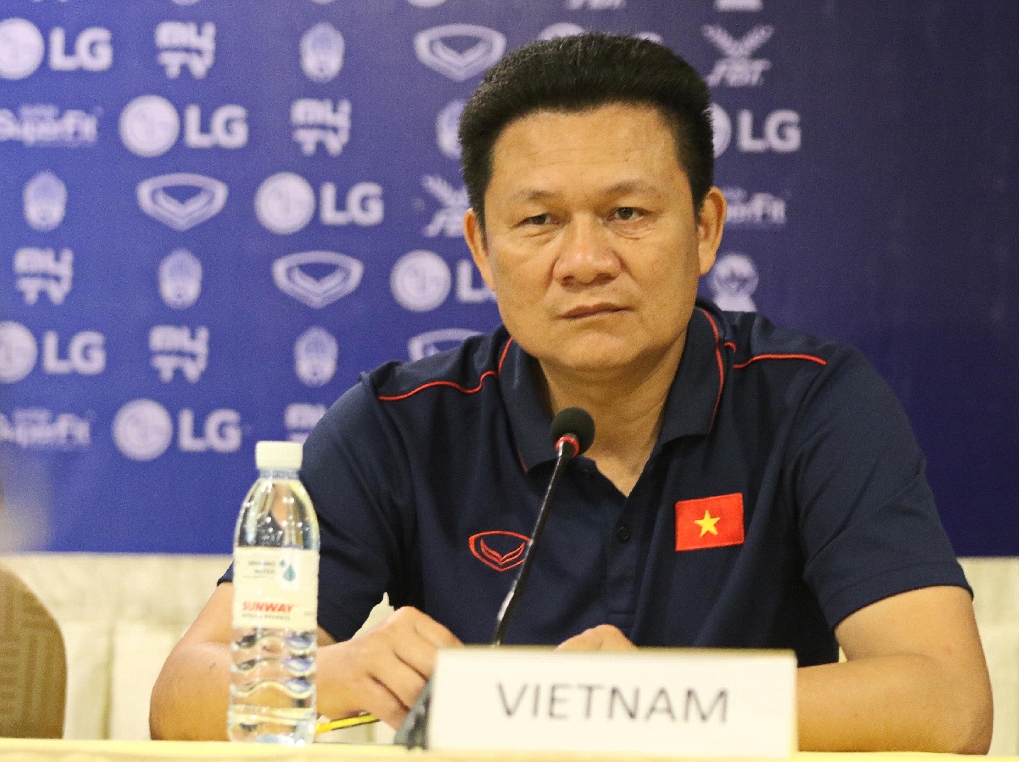 HLV Quoc Tuan: 'U23 Viet Nam la ung vien nhat bang' hinh anh