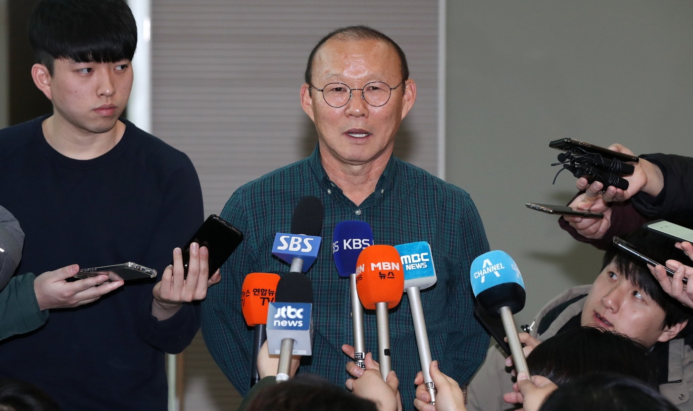 Park Hang-seo không hoãn vòng loại U23 châu Á ảnh 1 Park Hang-seo khong hoan vong loai U23 chau A anh 1