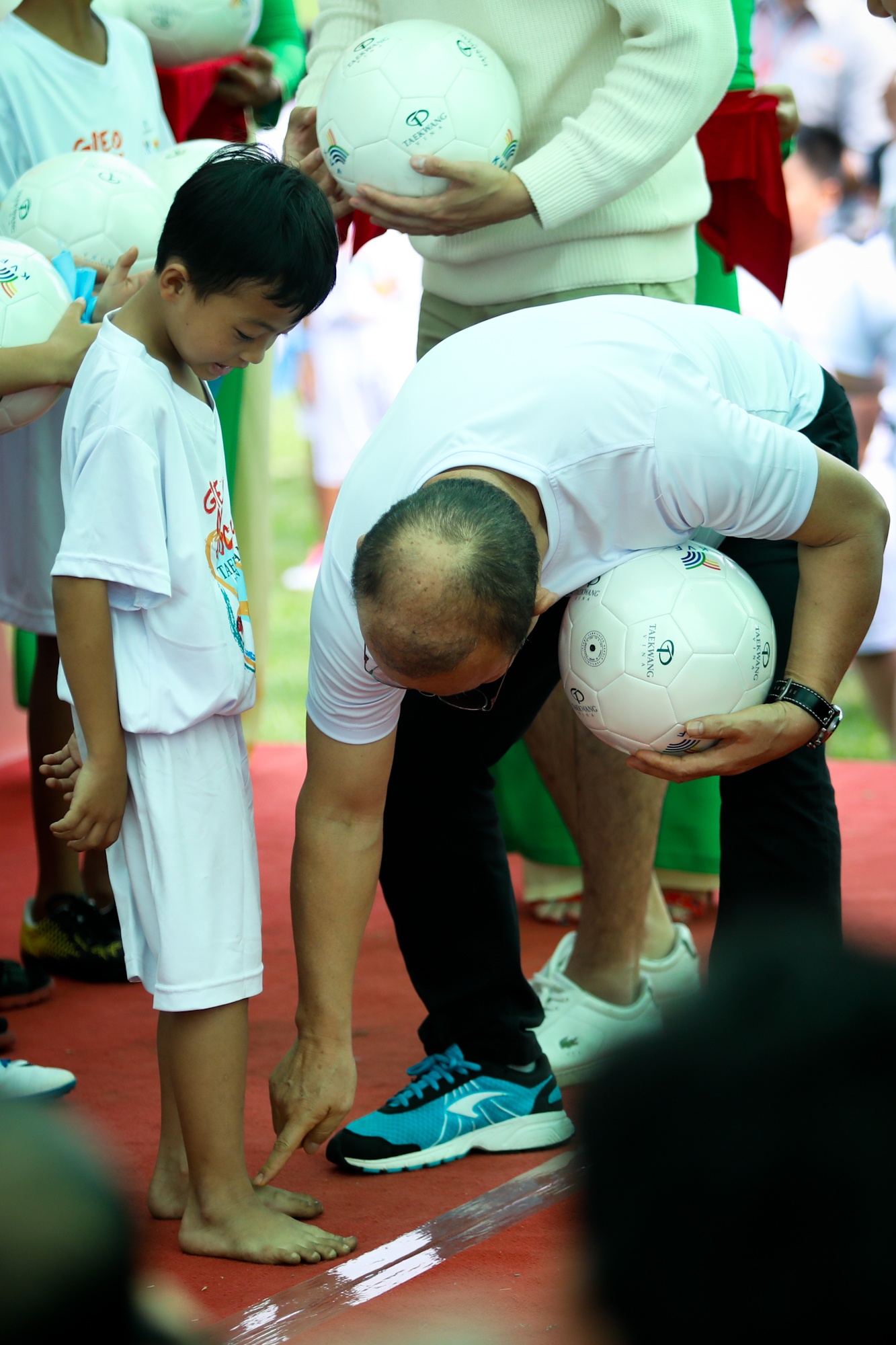 HLV Park Hang-seo di bong ky thuat anh 5