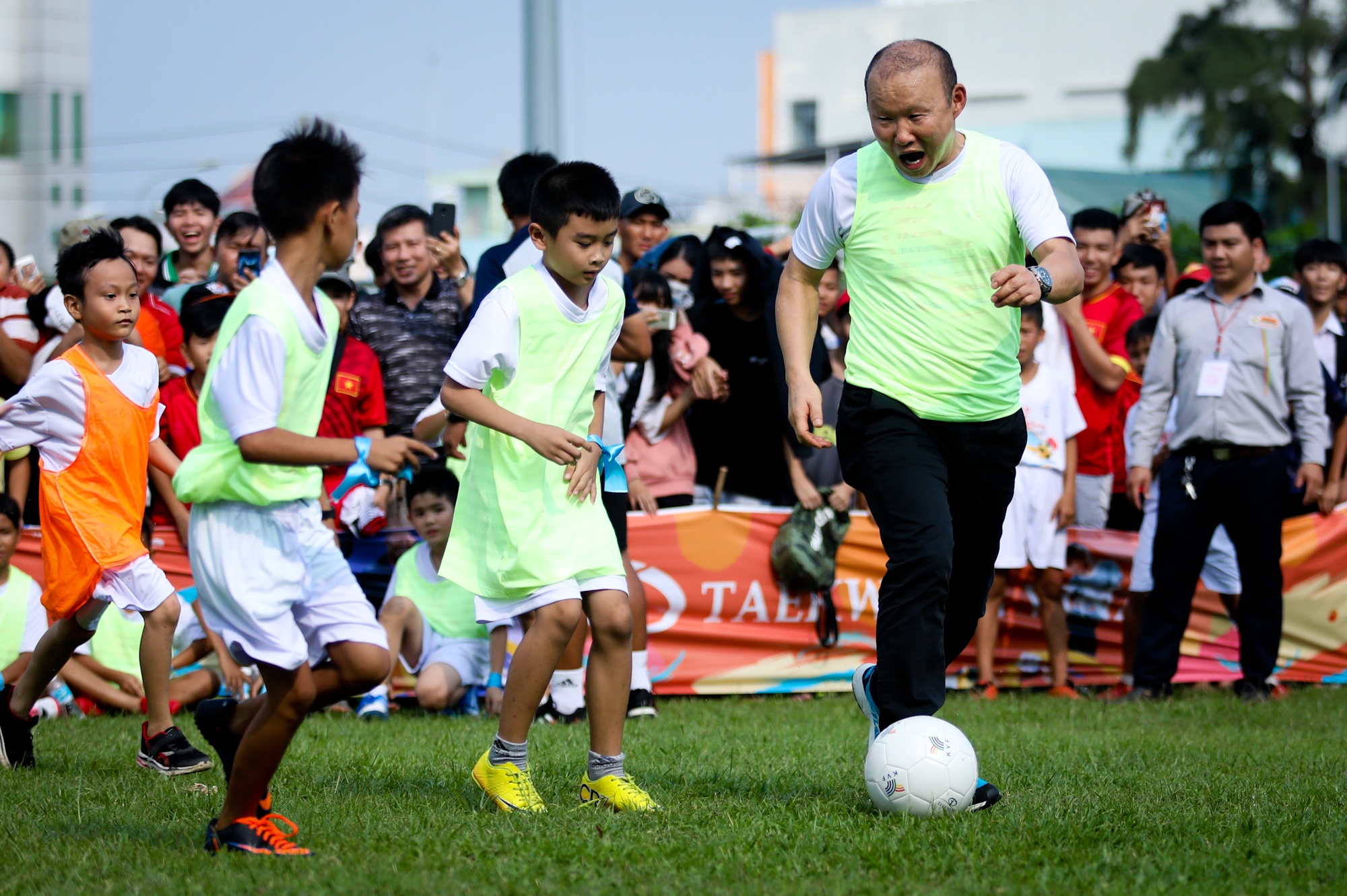 HLV Park Hang-seo di bong ky thuat anh 7
