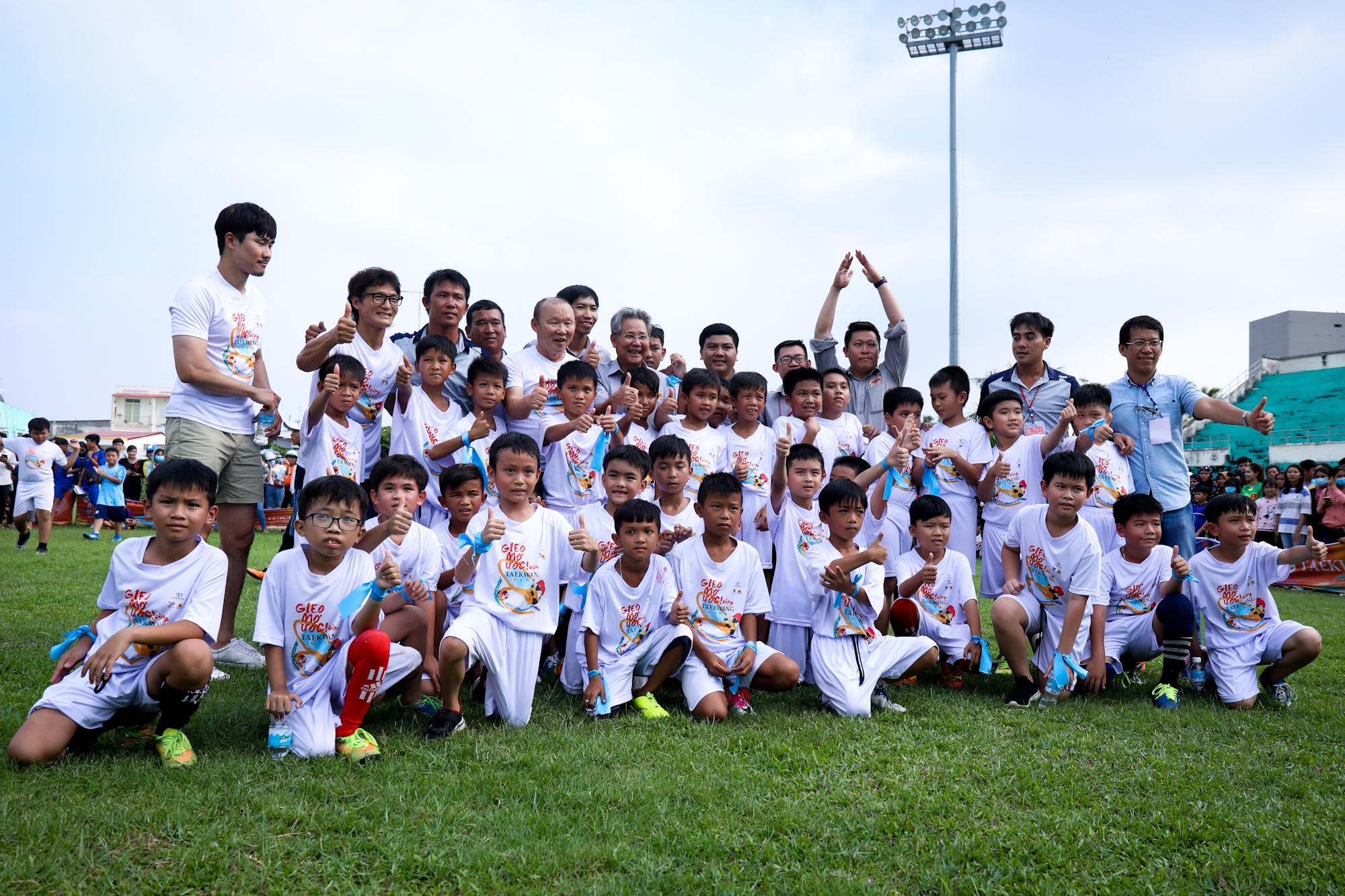 HLV Park Hang-seo di bong ky thuat anh 9