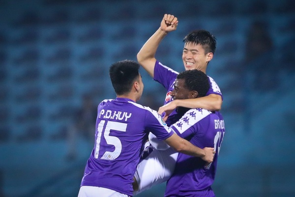CLB Ha Noi: Doi thang cang dam, cang phai tan cong nhieu hon hinh anh