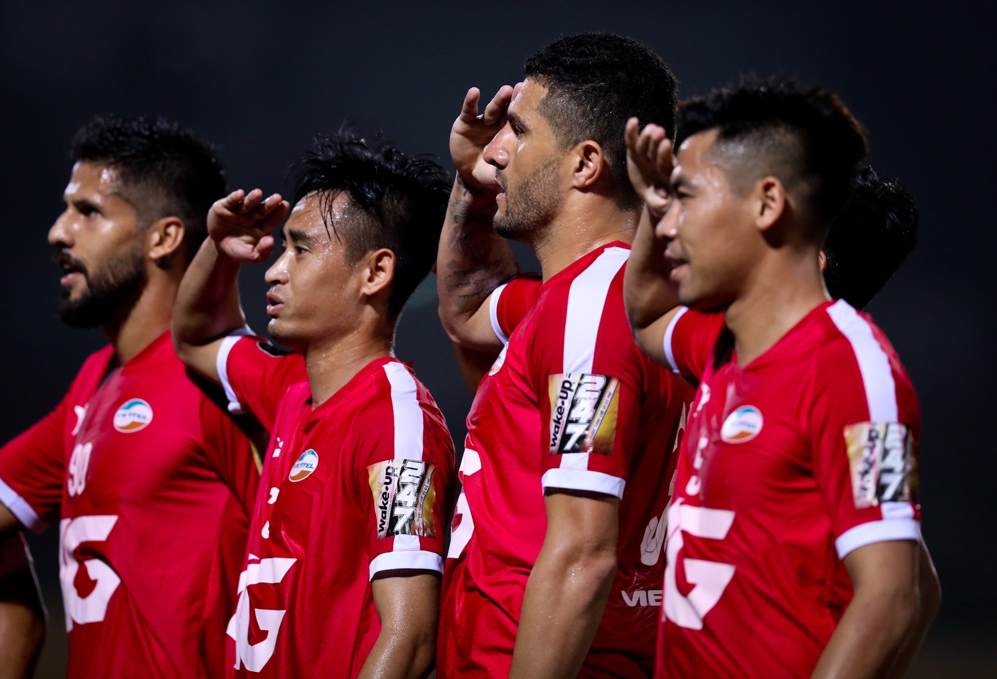 Thay Park mach nuoc HLV Viettel anh 1