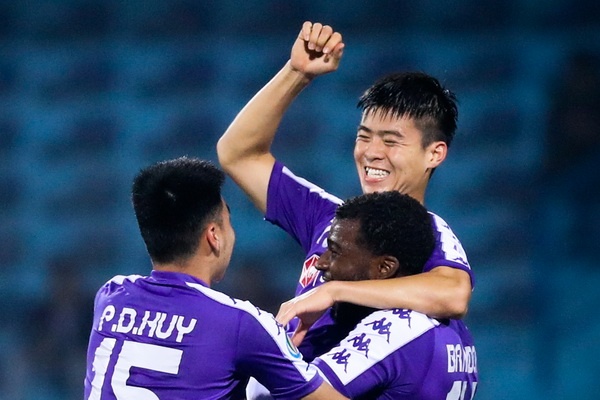 Mac loi hy huu, AFC suyt tuoc giai ban thang dep nhat cua Duy Manh hinh anh