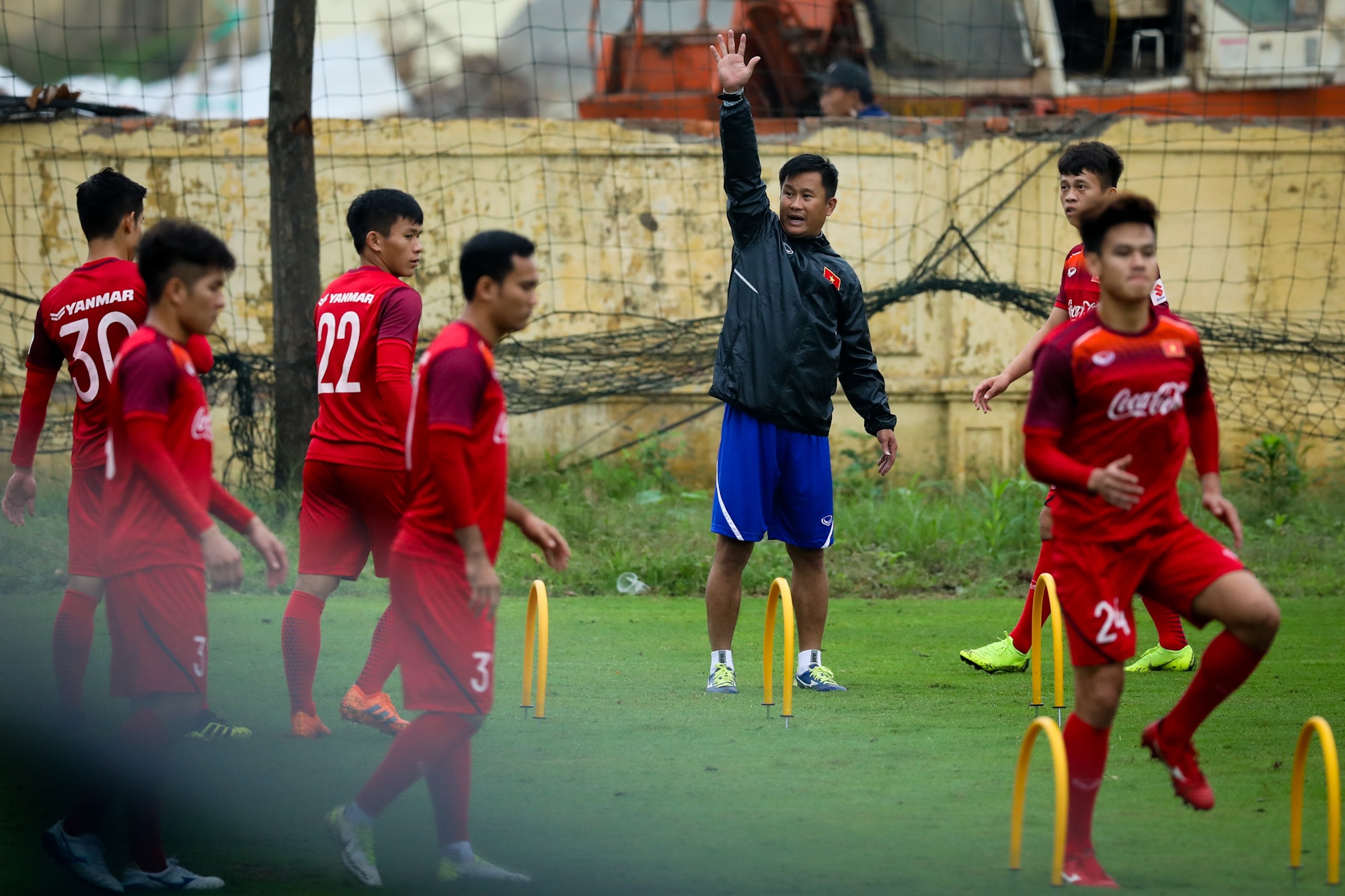 Trợ lý Lê Huy Khoa tái xuất ảnh 5 Tro ly Le Huy Khoa tai xuat anh 5