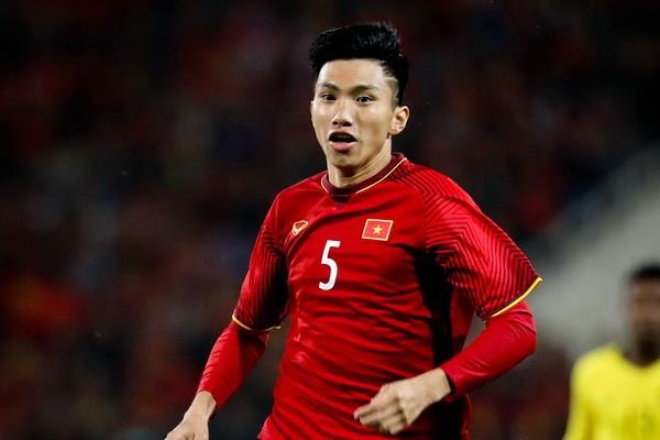 Van Hau va nhung cau thu Viet Nam duoc CLB nuoc ngoai de y hinh anh