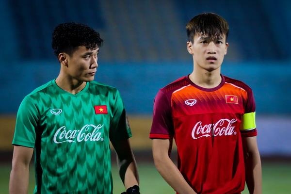 Chua mua duoc ve xem bong da nam SEA Games 31 hinh anh