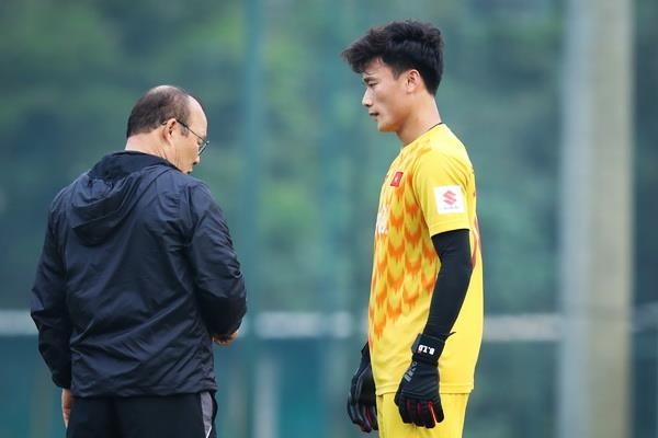 HLV Park Hang-seo can dan Bui Tien Dung truoc ngay gap Brunei hinh anh