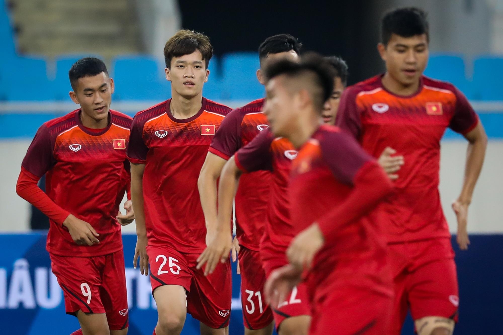 HLV Park Hang-seo hanh dong dep voi CDV anh 8