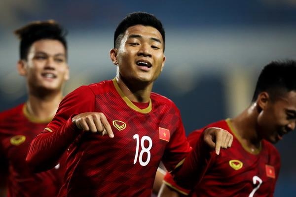 Ha Duc Chinh cham dut 14 thang tit ngoi o cac doi tuyen Viet Nam hinh anh