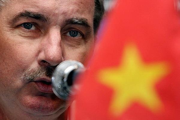 HLV Alfred Riedl: 'U23 Viet Nam khong the phu thuoc Quang Hai' hinh anh