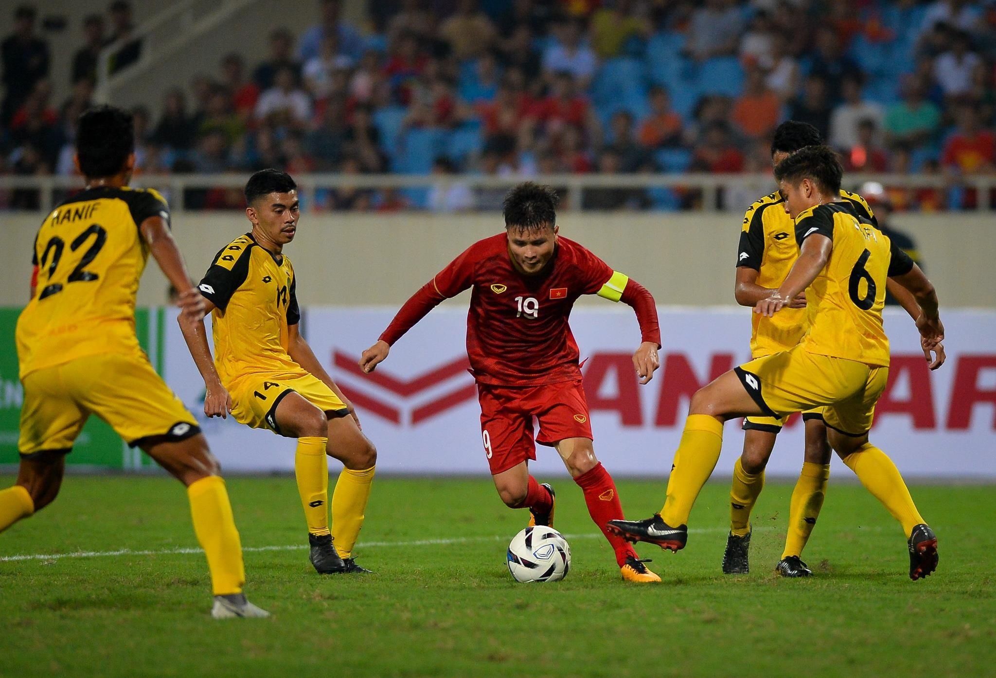 Alfred Riedl: U23 Viet Nam phu thuoc Quang Hai anh 2