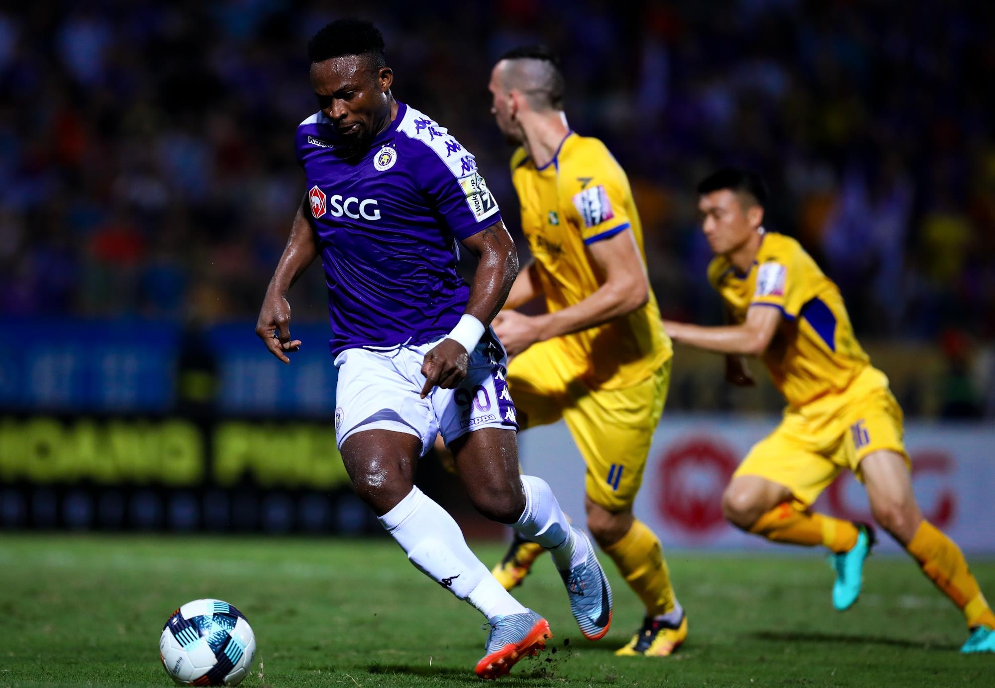 Quang Hai sang tao kieu an mung moi anh 6