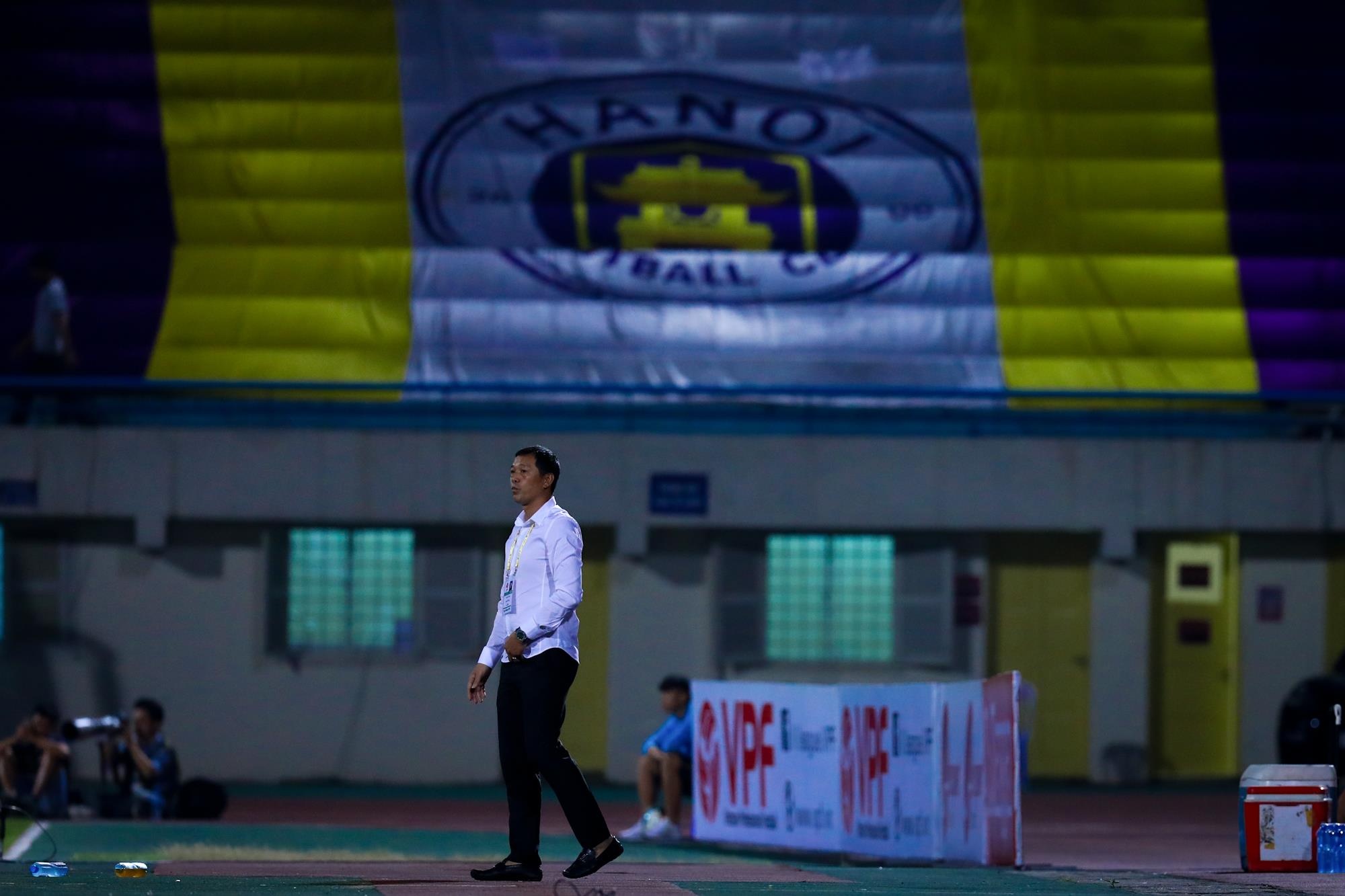 Quang Hai sang tao kieu an mung moi anh 9