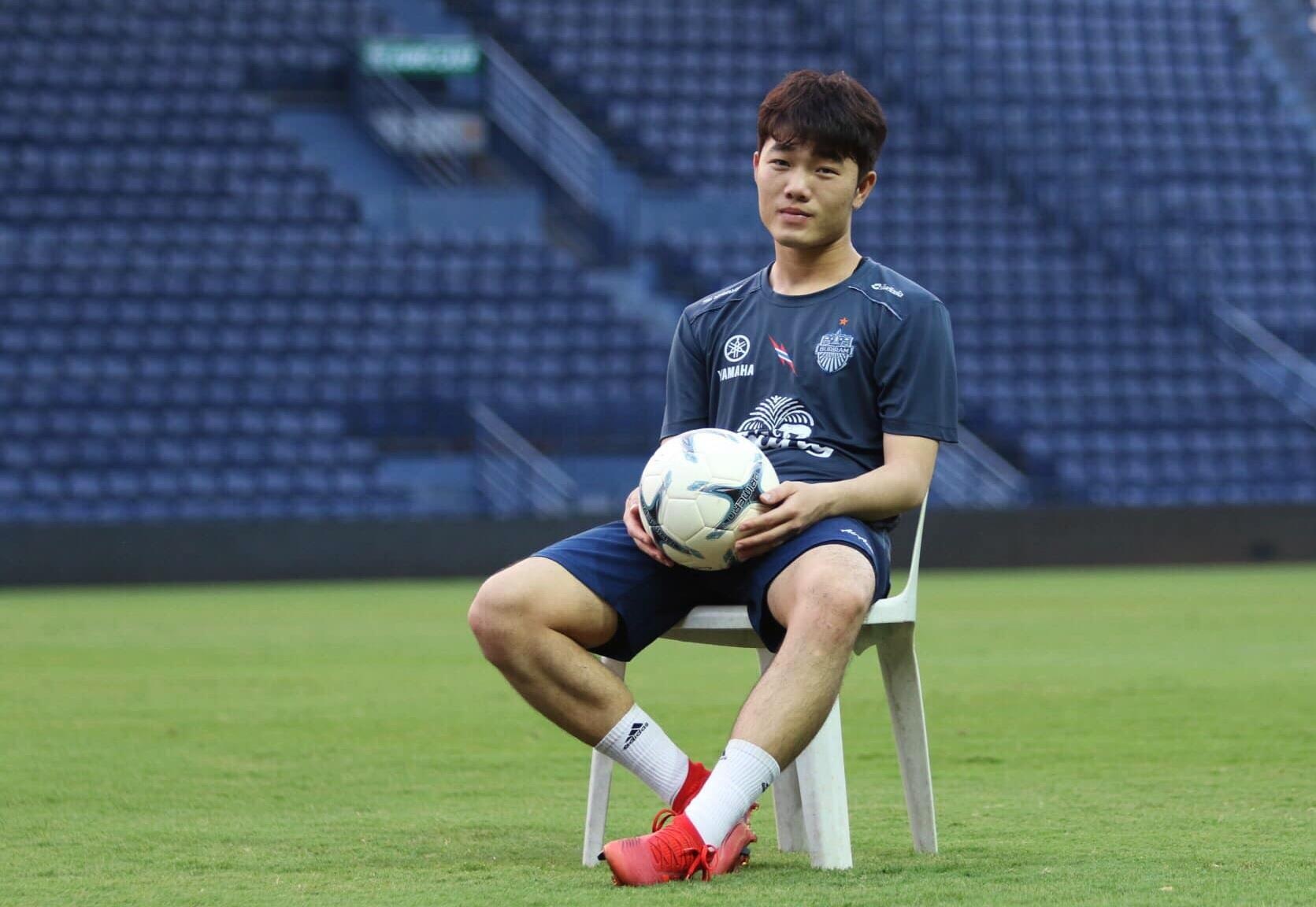 Xuan Truong hy vong sang len giua man dem anh 2