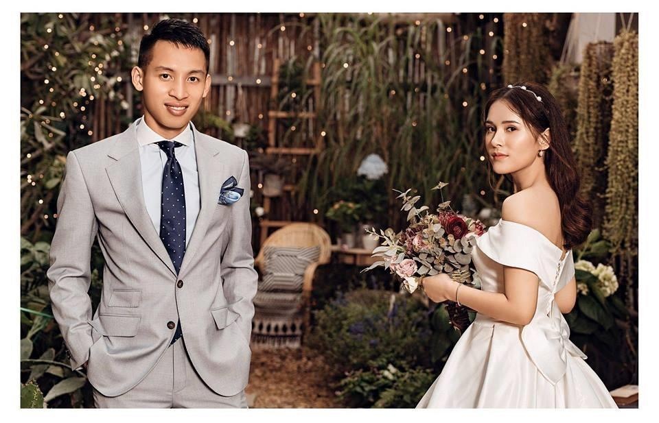 Tiền vệ Hùng Dũng mời cưới bầu Hiển ảnh 2 Tien ve Hung Dung moi cuoi bau Hien anh 2