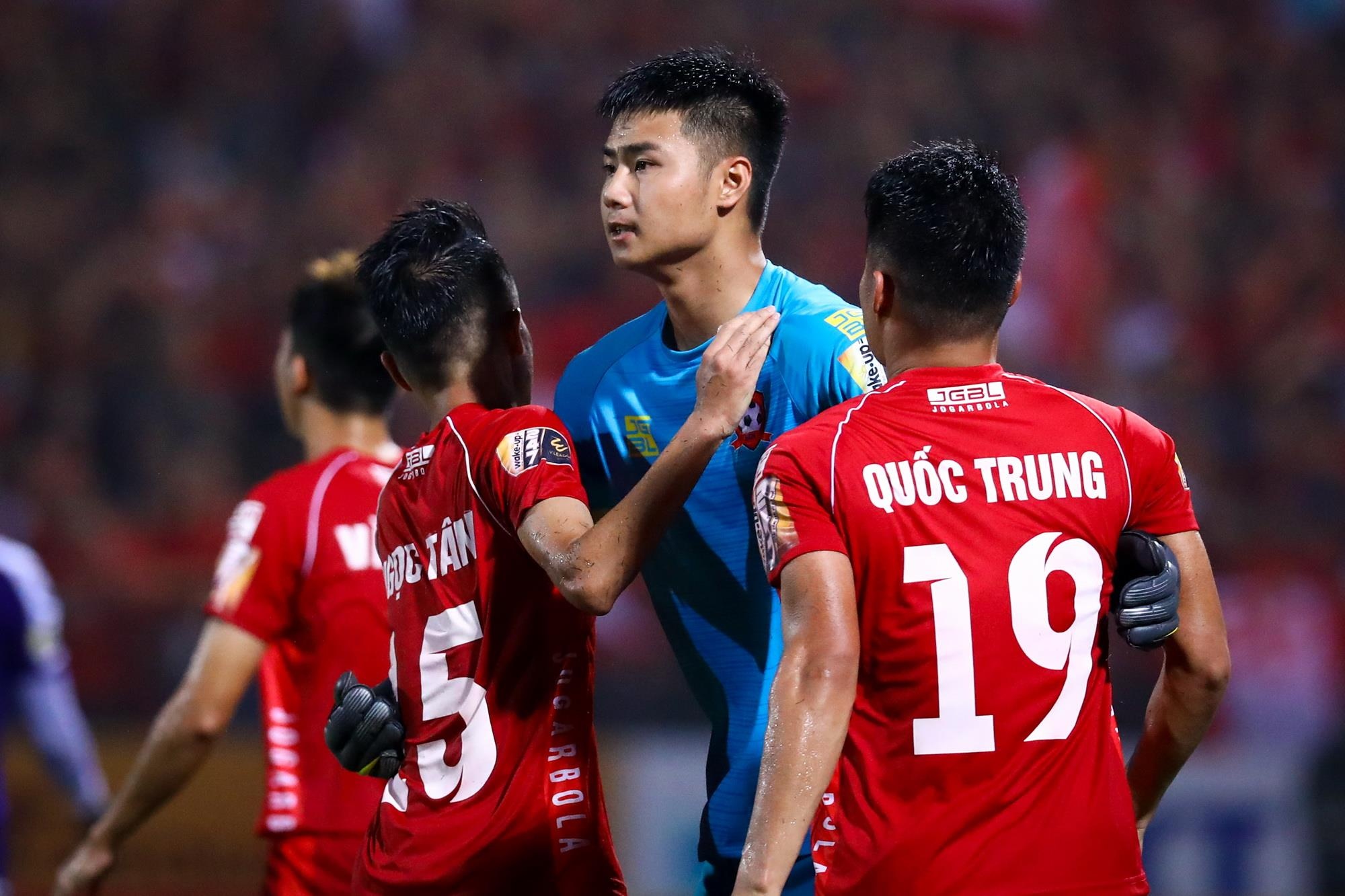 Van Toan 3 tran 2 lan thang phat den anh 3