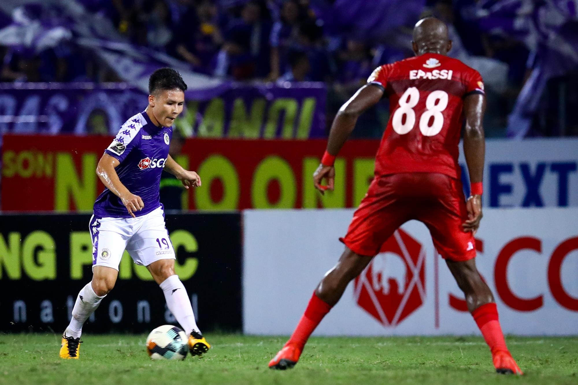 Quang Hai ruc sang anh 4