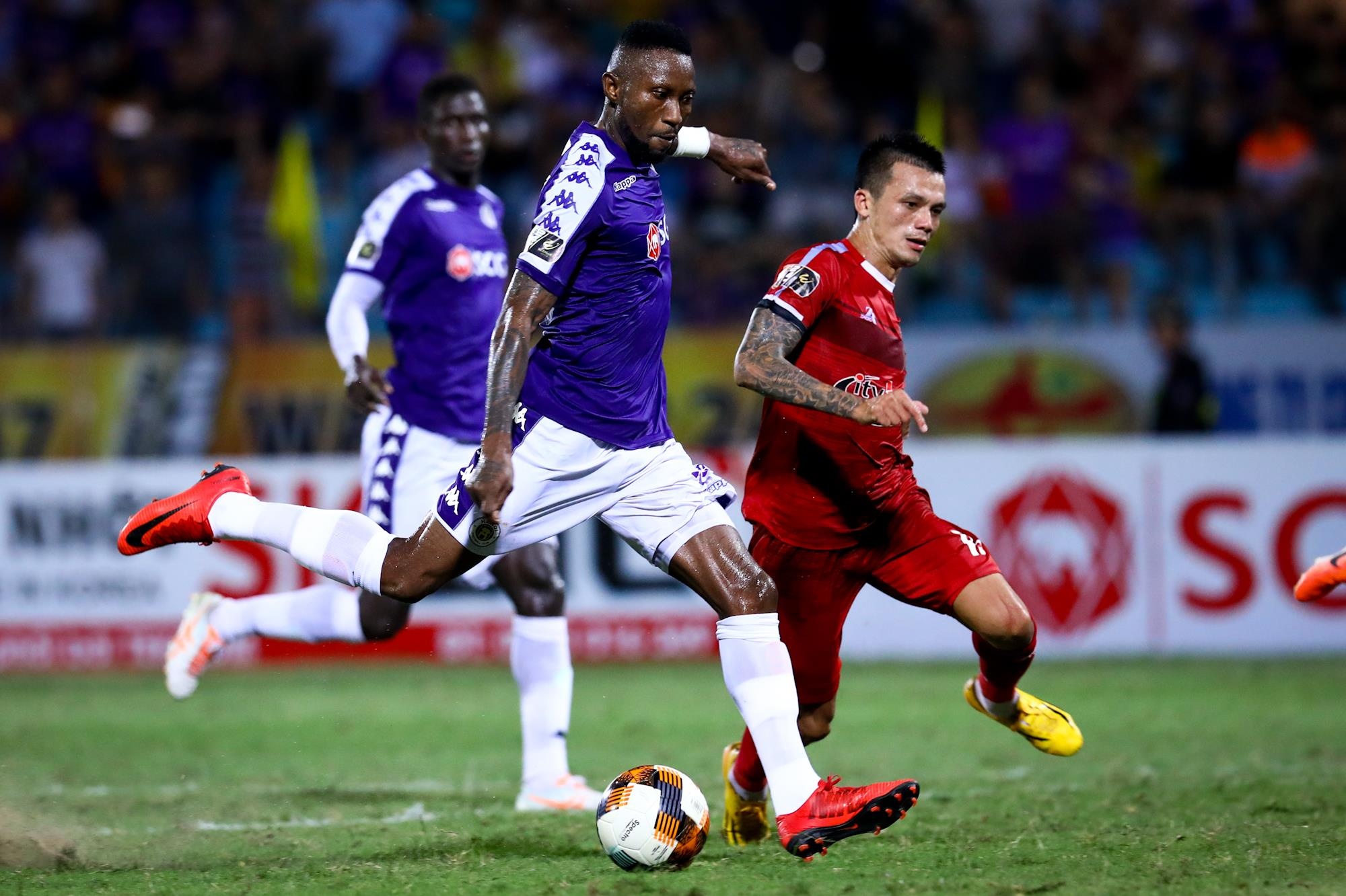 Quang Hai ruc sang anh 7