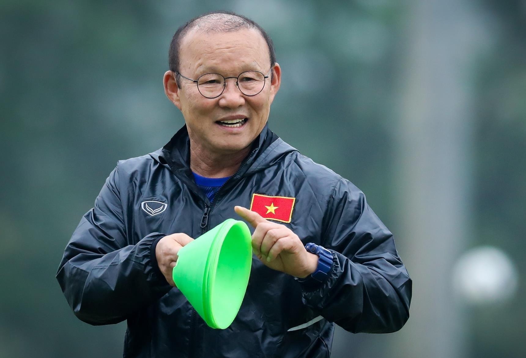 HLV Park Hang-seo se di chau Au, gap cac cau thu Viet kieu hinh anh