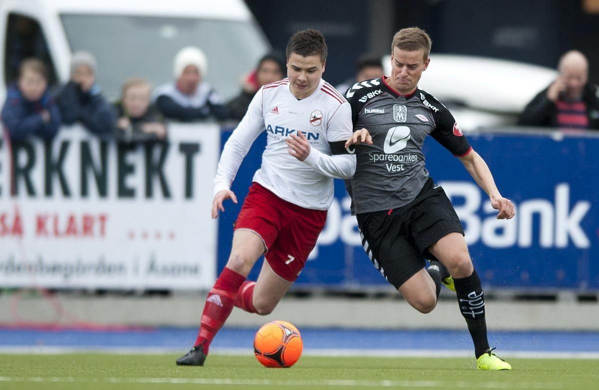 Alex Đặng mời HLV Park cá hồi Na Uy ảnh 2 Alex Dang moi HLV Park ca hoi Na Uy anh 2