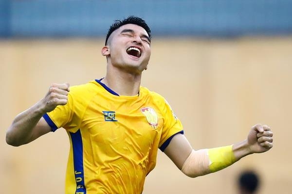 HLV doi Thanh Hoa noi gi sau chien thang 4-1 truoc CLB Ha Noi? hinh anh