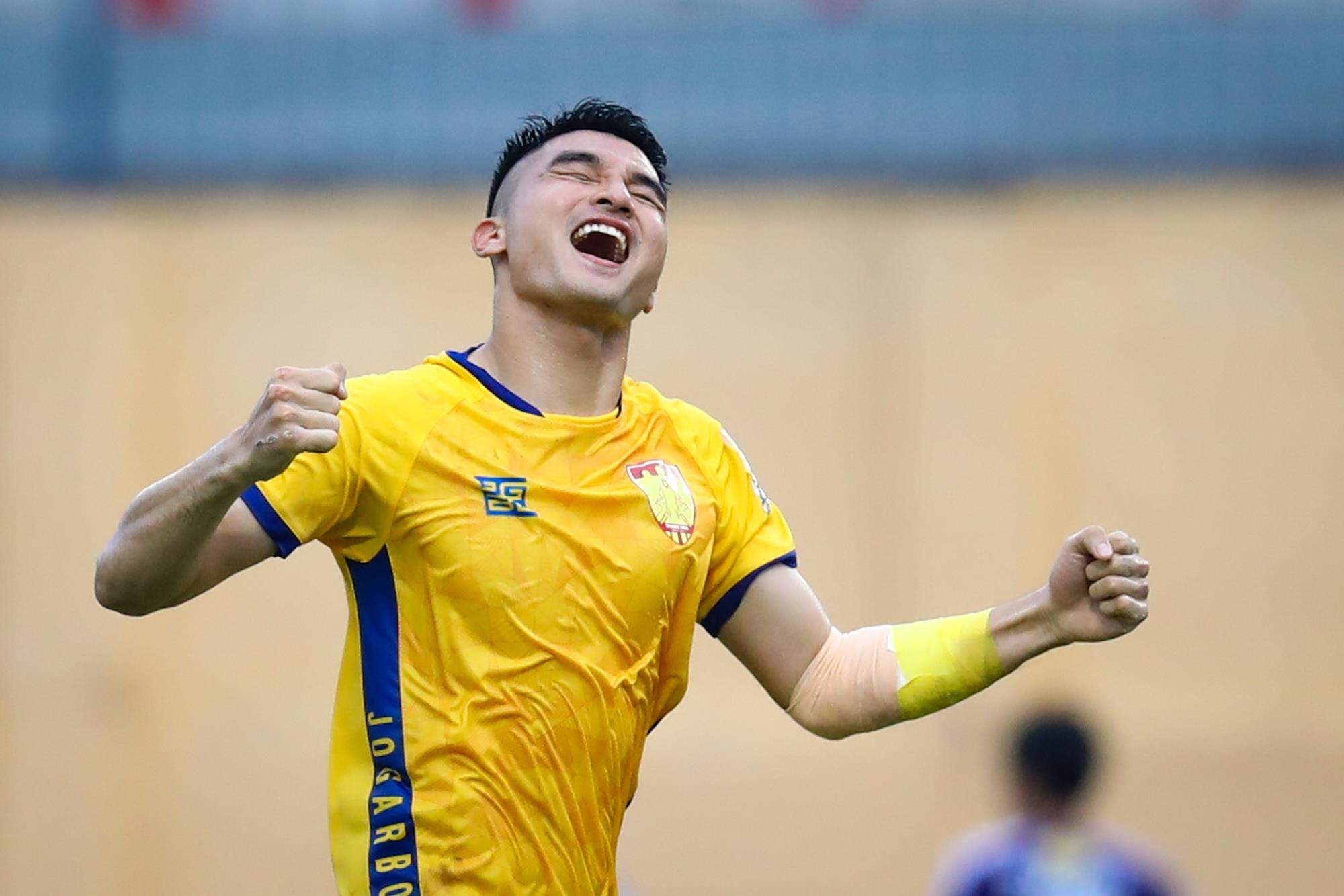 HLV Thanh Hoa noi gi sau chien thang huy diet anh 1