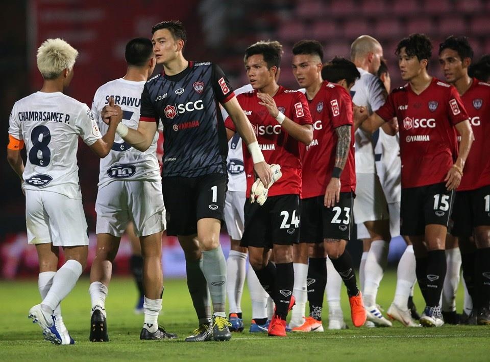 Muangthong de nghi chua tung co voi tuyen Thai Lan anh 1