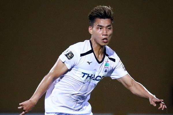 Van Thanh tro lai manh me, cham dut 2 nam tit ngoi o V.League hinh anh