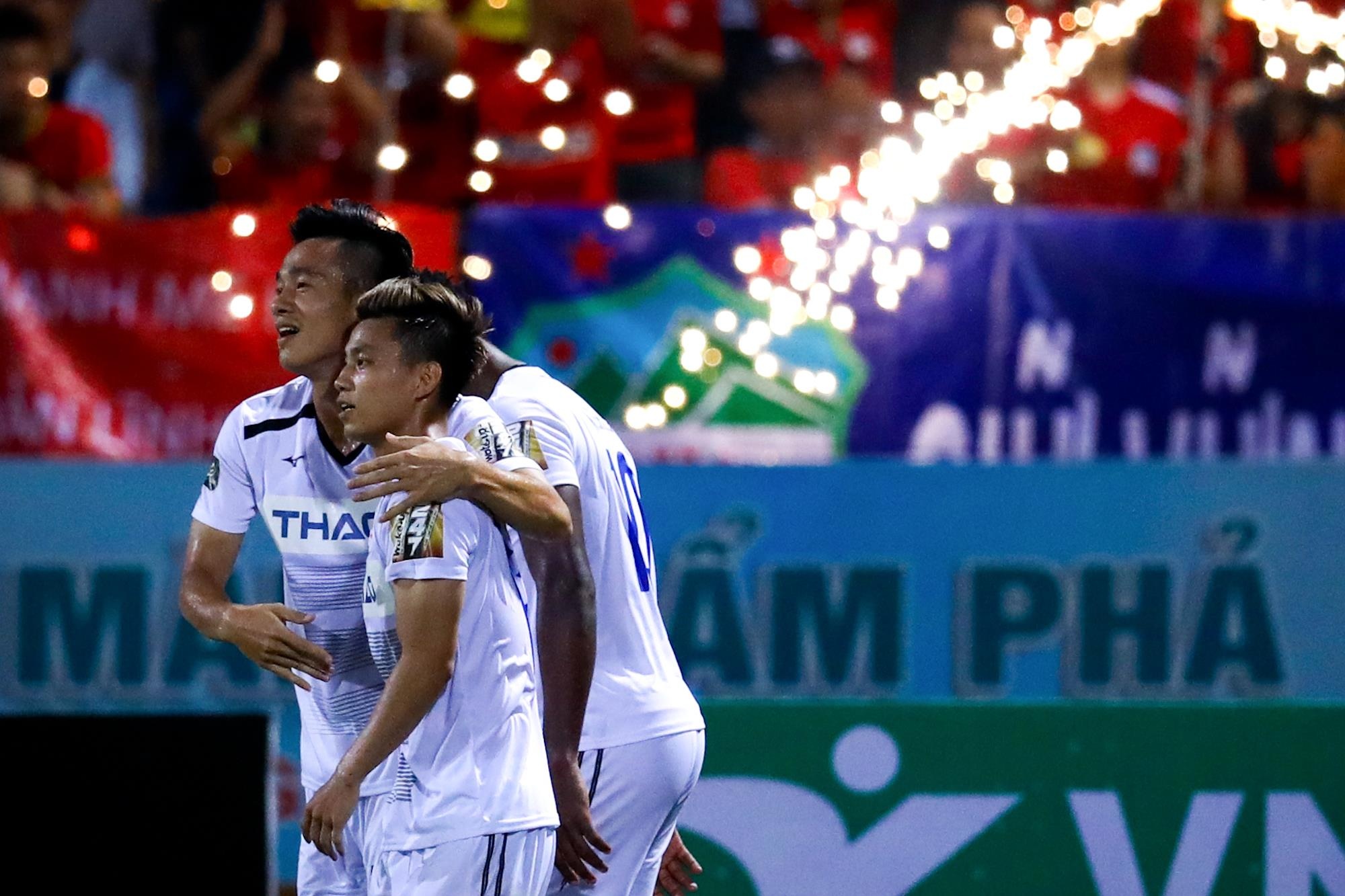 Van Thanh tro lai manh me,  cham dut 2 nam tit ngoi anh 3