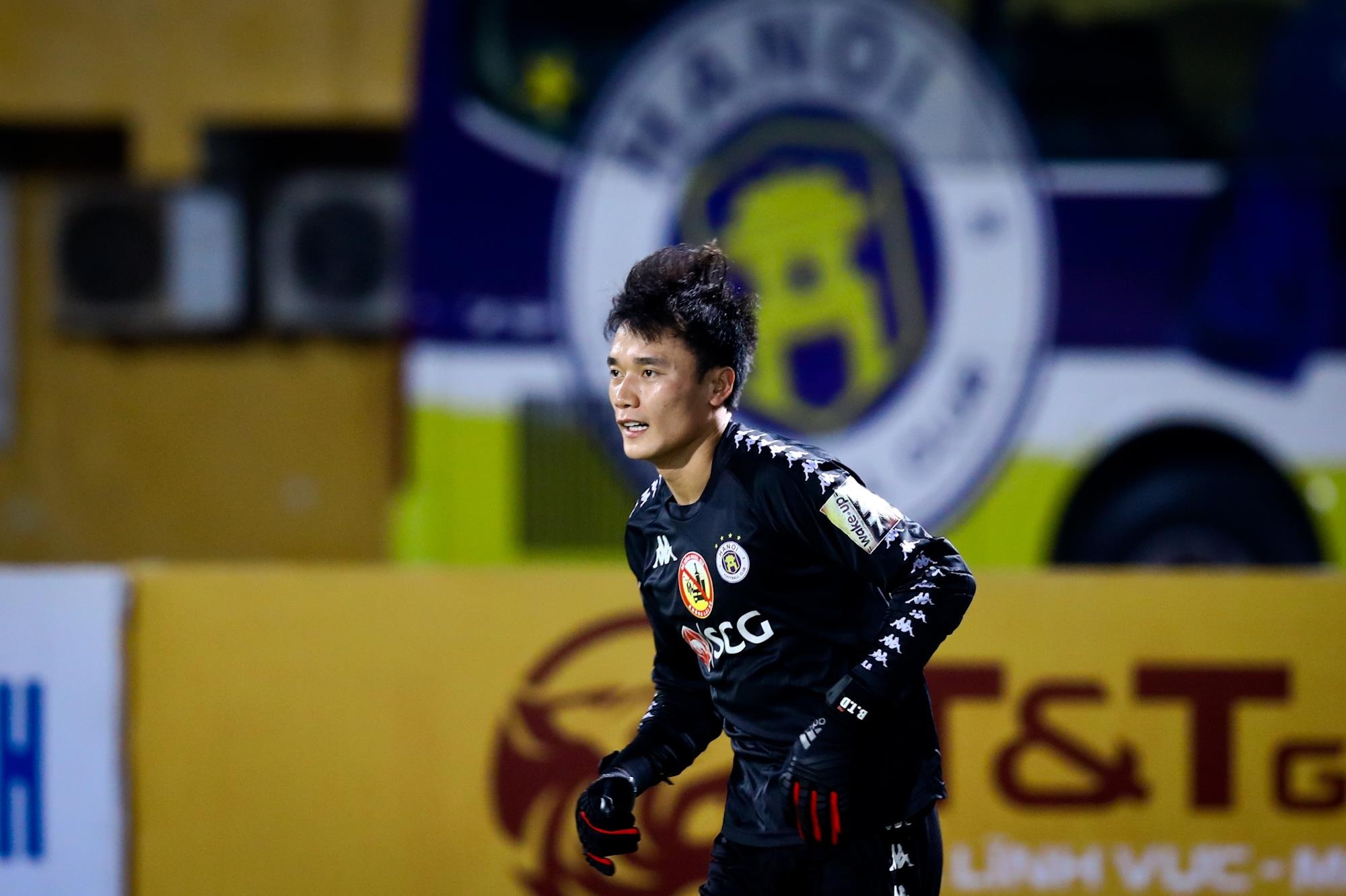 Bùi Tiến Dũng, Hà Đức Chinh gây thất vọng ảnh 1 Bui Tien Dung, Ha Duc Chinh gay that vong anh 1