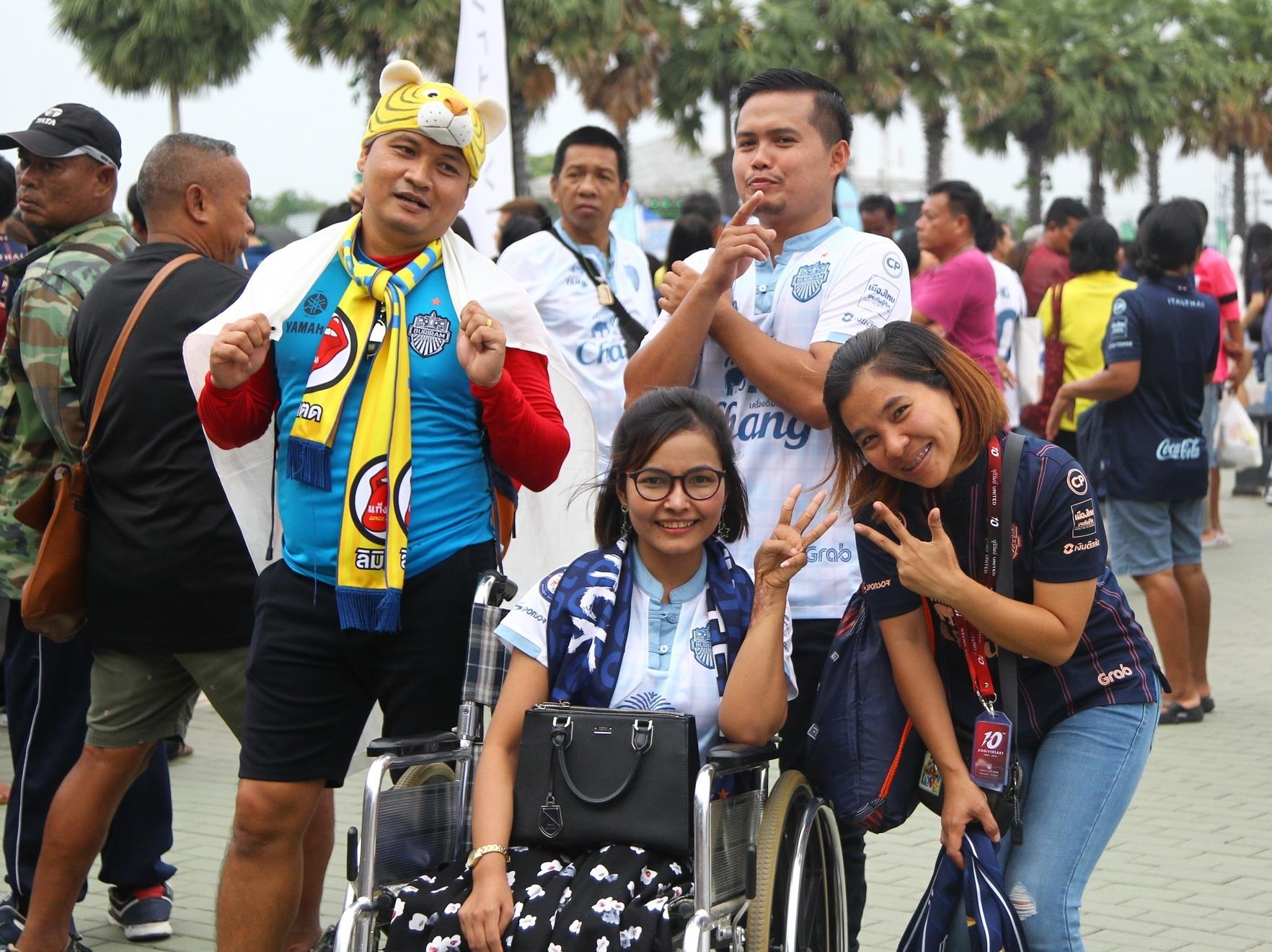 CDV Thai Derby Viet Nam o Thai League anh 9