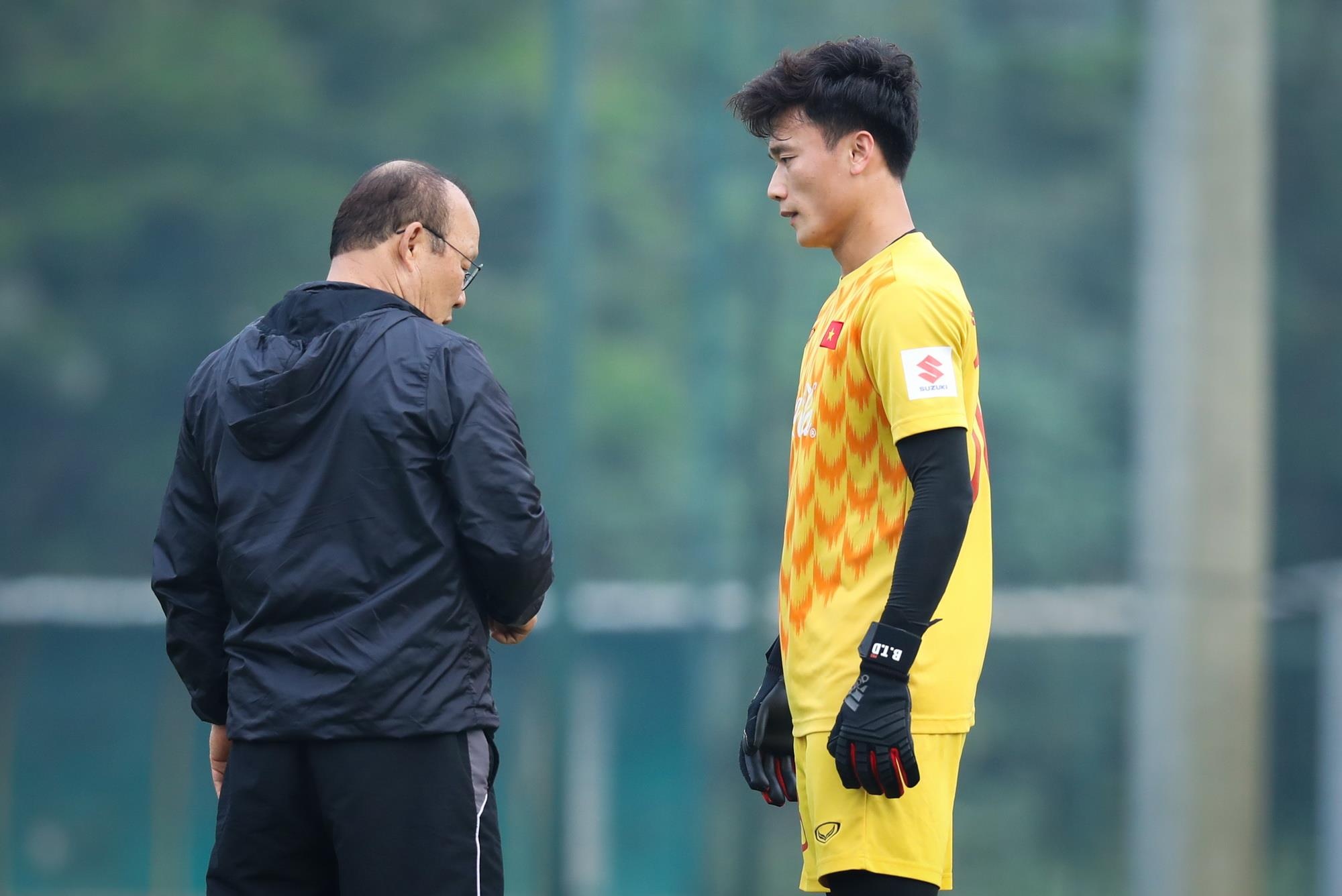 Bùi Tiến Dũng bị loại để dành cho U23 Việt Nam ảnh 2 Bui Tien Dung bi loai de danh cho U23 Viet Nam anh 2