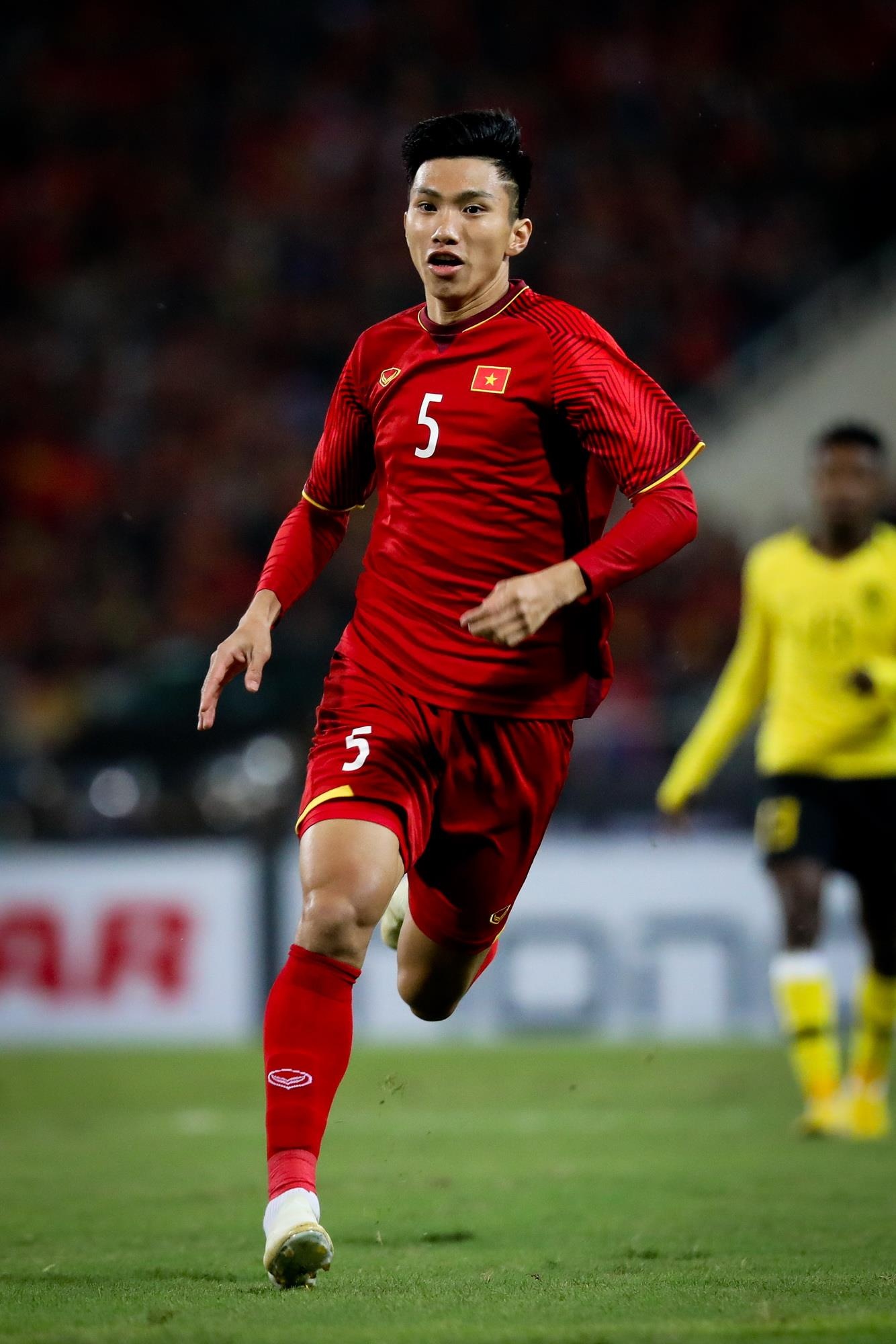 Ngày Văn Hậu bước ra thế giới ảnh 5 Ngay Van Hau buoc ra the gioi anh 5