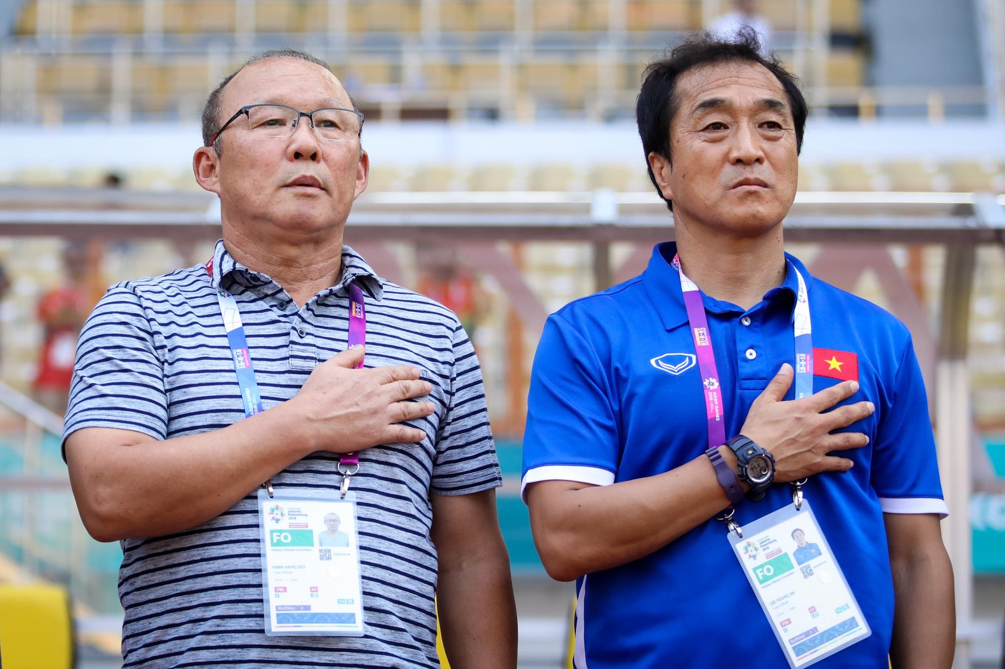 Thay Lee gia hon,  toc nhieu soi bac anh 3