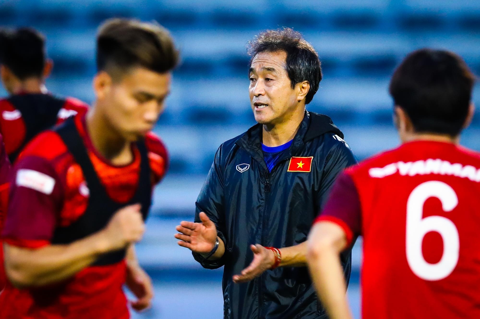 Thay Lee gia hon,  toc nhieu soi bac anh 9