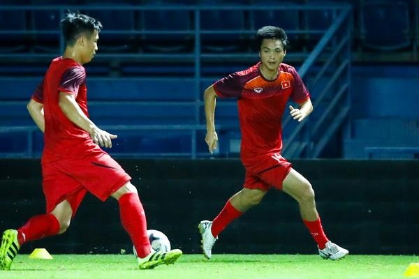 Thay Park xac nhan Tuan Anh co the ra san o tran gap Thai Lan hinh anh