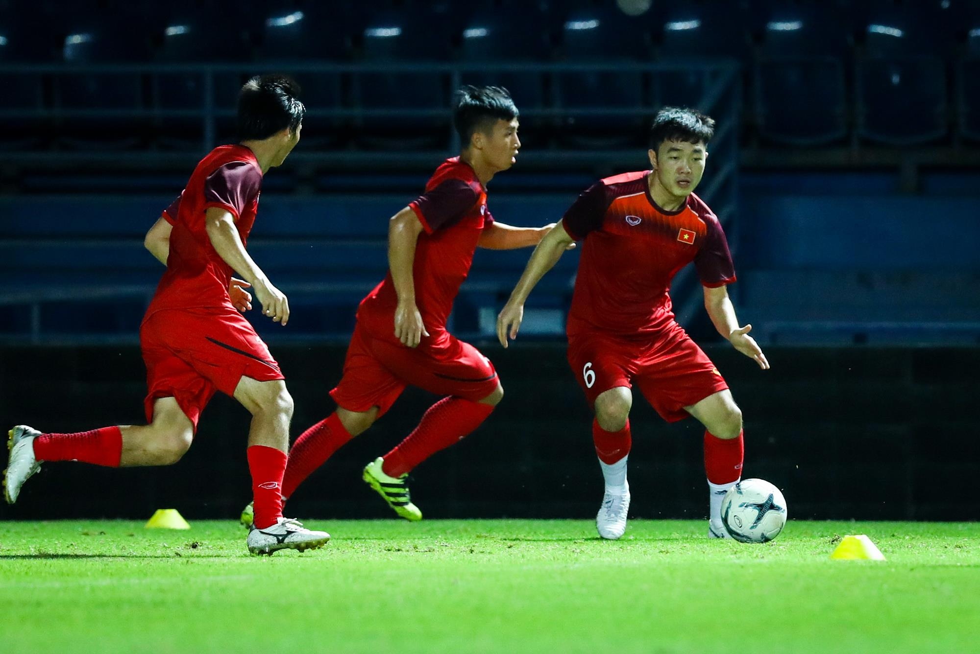 Việt Nam vs Thái Lan: Người Thái không nhận số hai ảnh 7 Viet Nam vs Thai Lan: Nguoi Thai khong nhan so hai anh 7