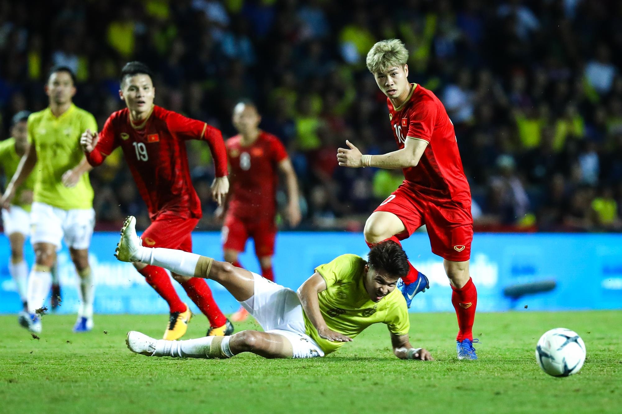 Xuan Truong chi can 5 phut lam nen lich su anh 8