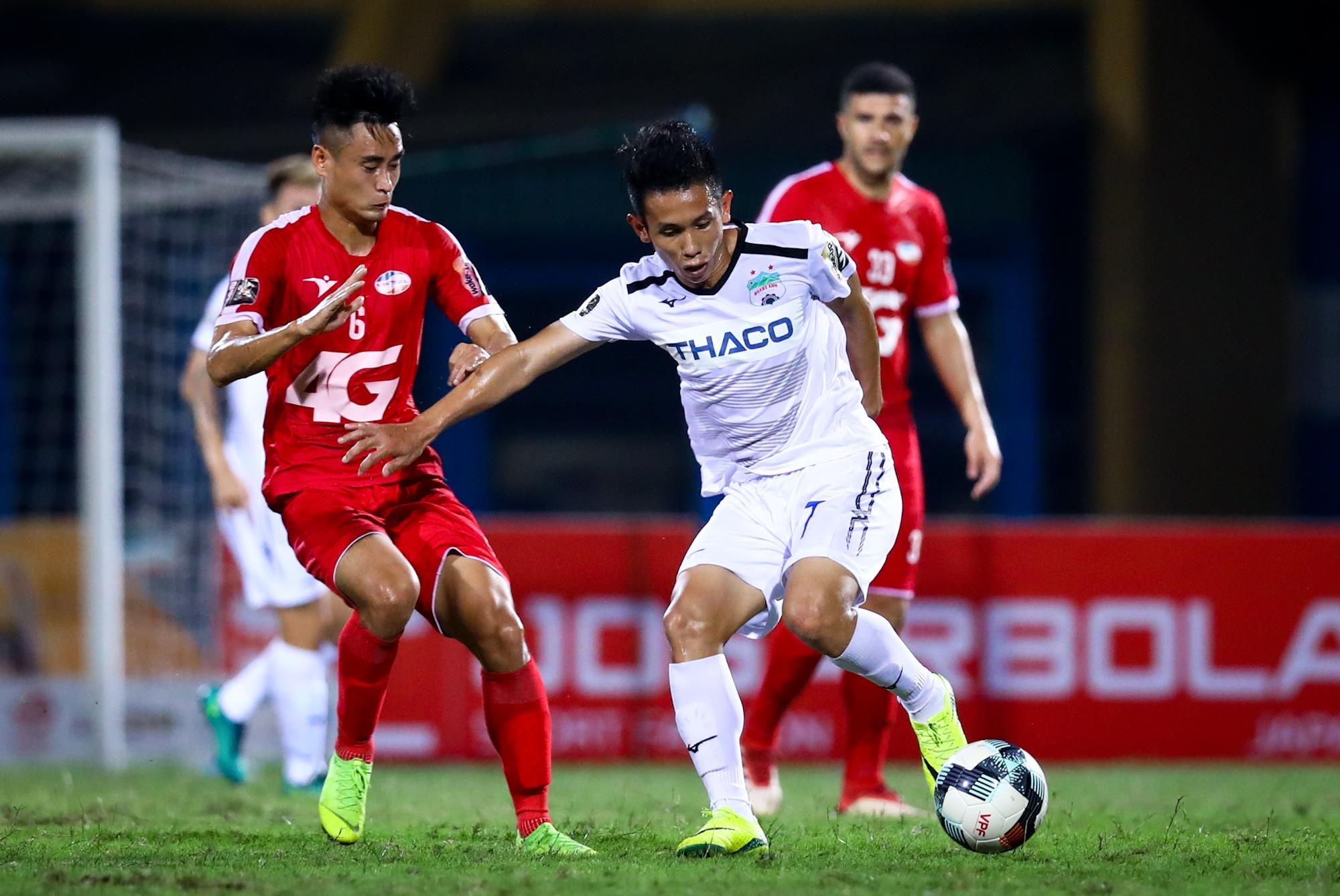 Doi hinh tu dao tao hang tuyen SLNA va HAGL anh 9