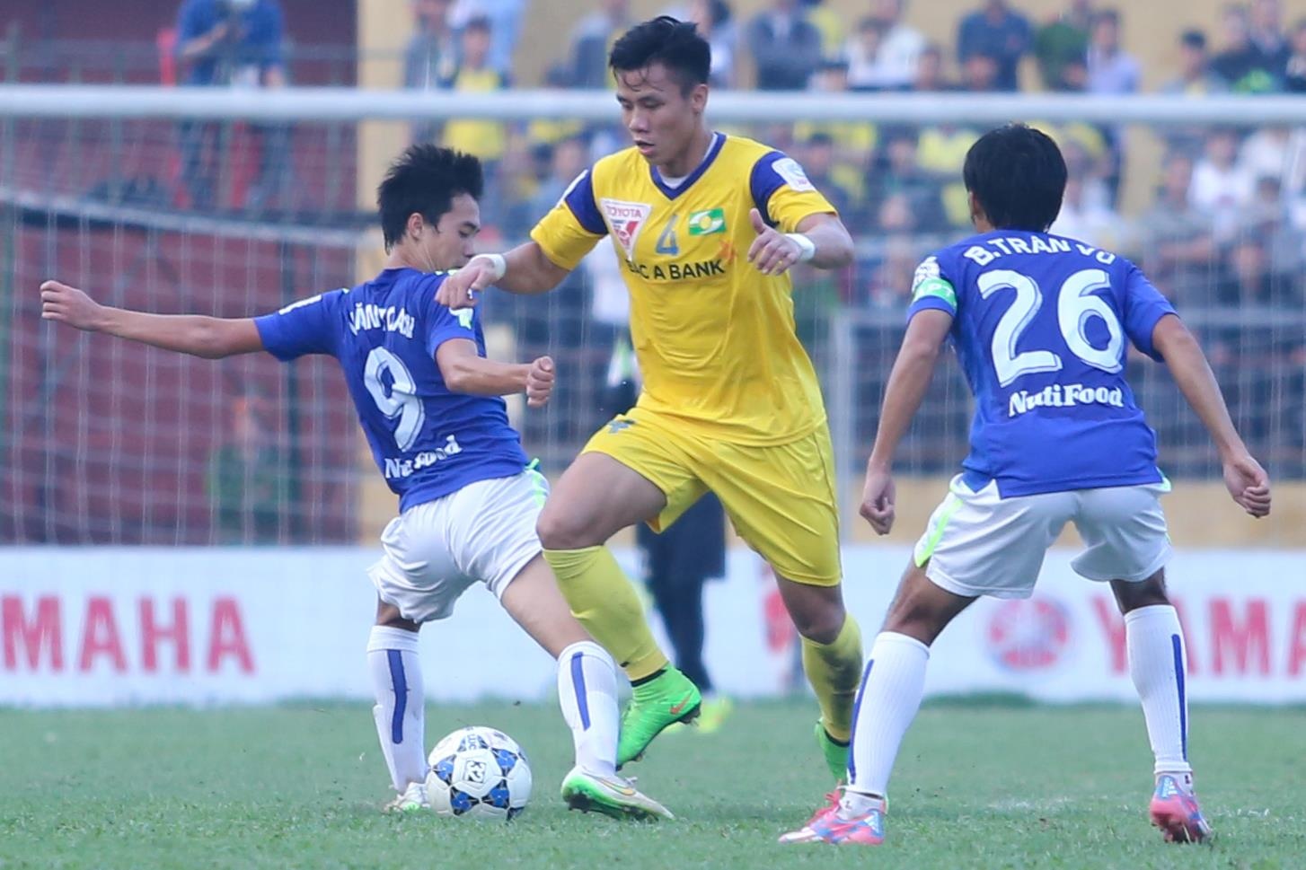 Doi hinh tu dao tao hang tuyen SLNA va HAGL anh 1