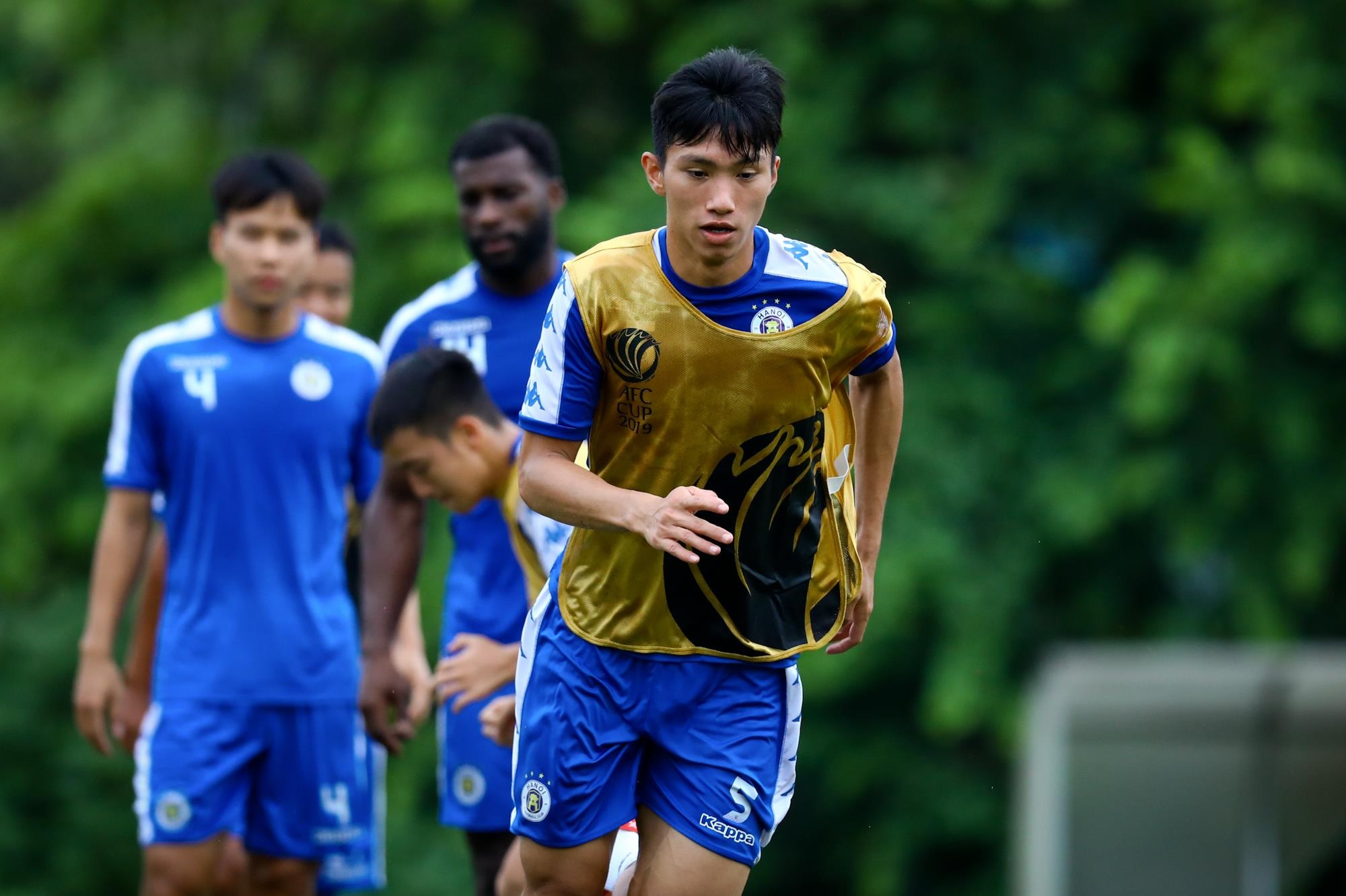 Van Hau quyet tam truoc Ceres-Negros anh 3