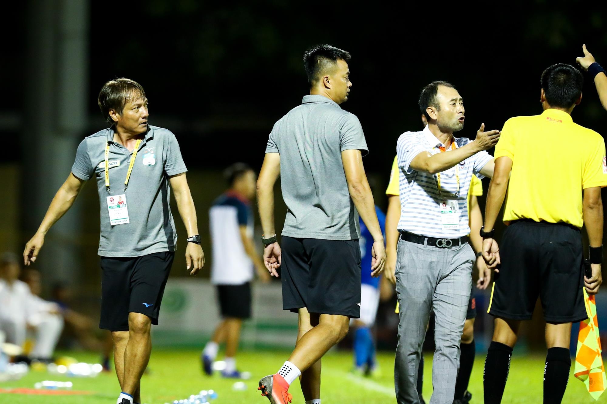 HLV HAGL bi duoi o tran gap Quang Ninh anh 3