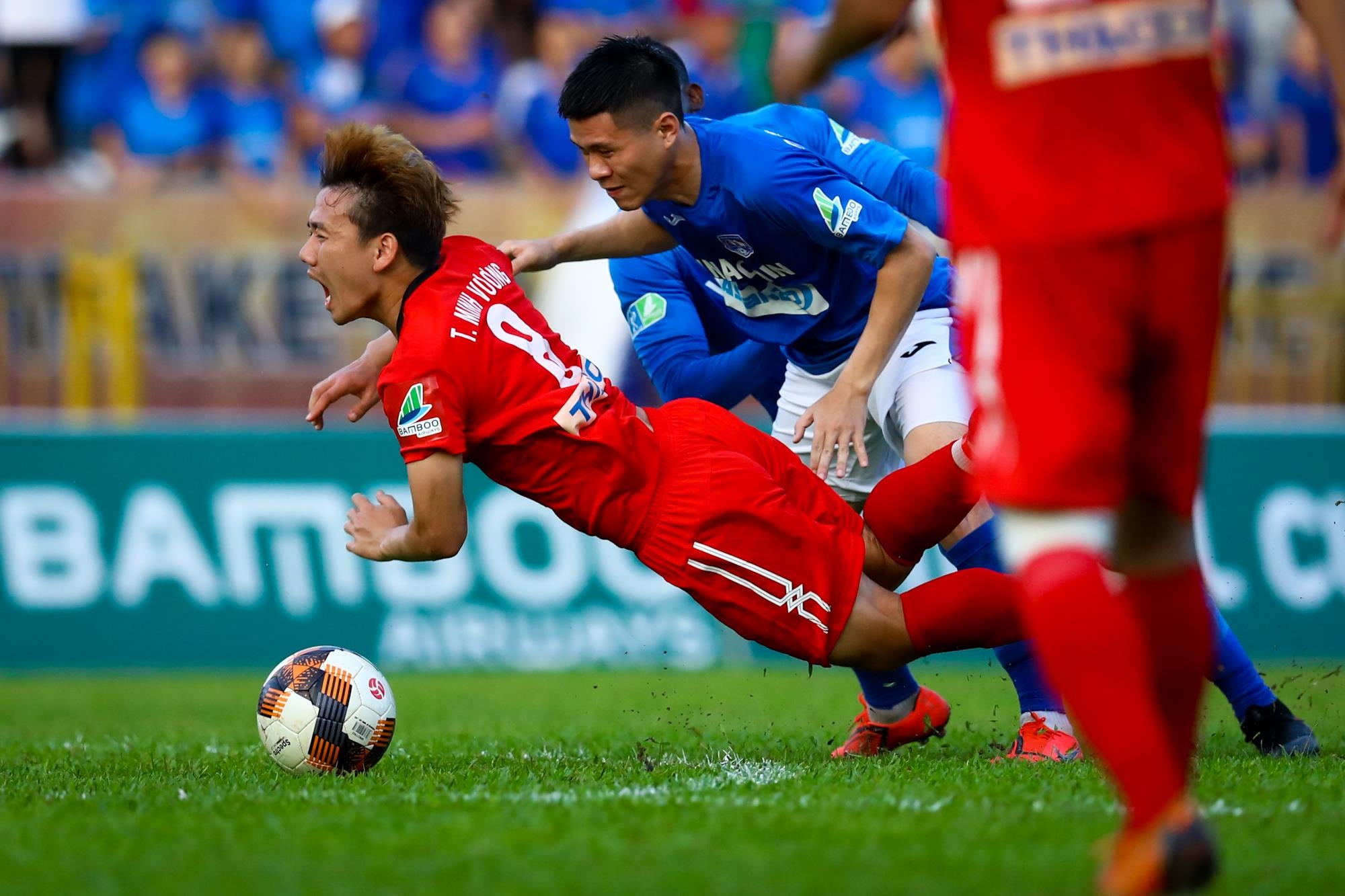 HLV HAGL bi duoi o tran gap Quang Ninh anh 6