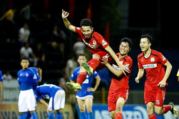 Thu mon len tan cong giup HAGL nguoc dong o phut bu gio thu 6 hinh anh