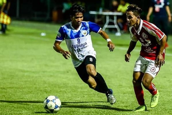 Doi phuong chan an mung sau khi ghi 18 ban vao luoi doi bong Campuchia hinh anh